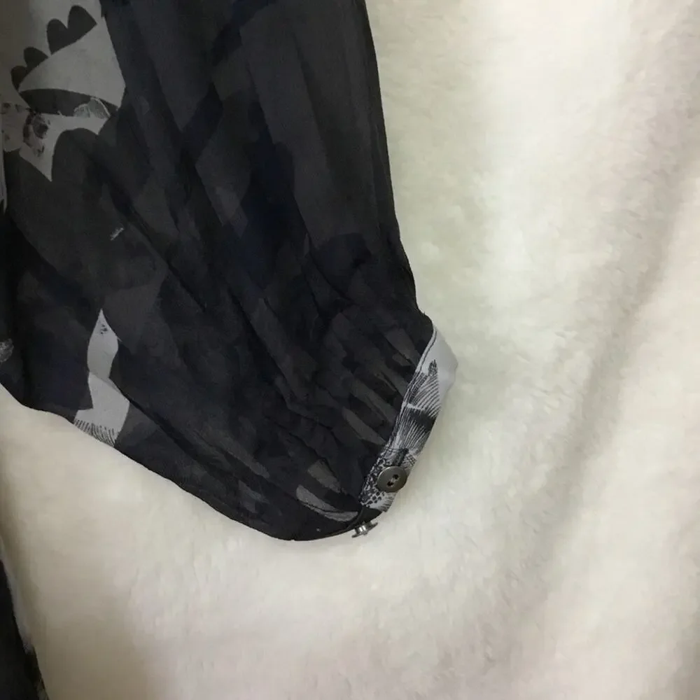 Banana Republic Black Flower Sheer Long Sleeve - Picture 7 of 7